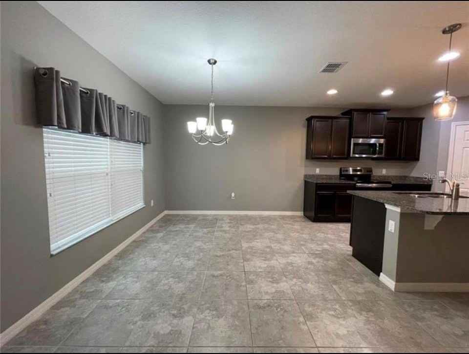 3813 Carrick Bend Dr - Photo 5 of 28