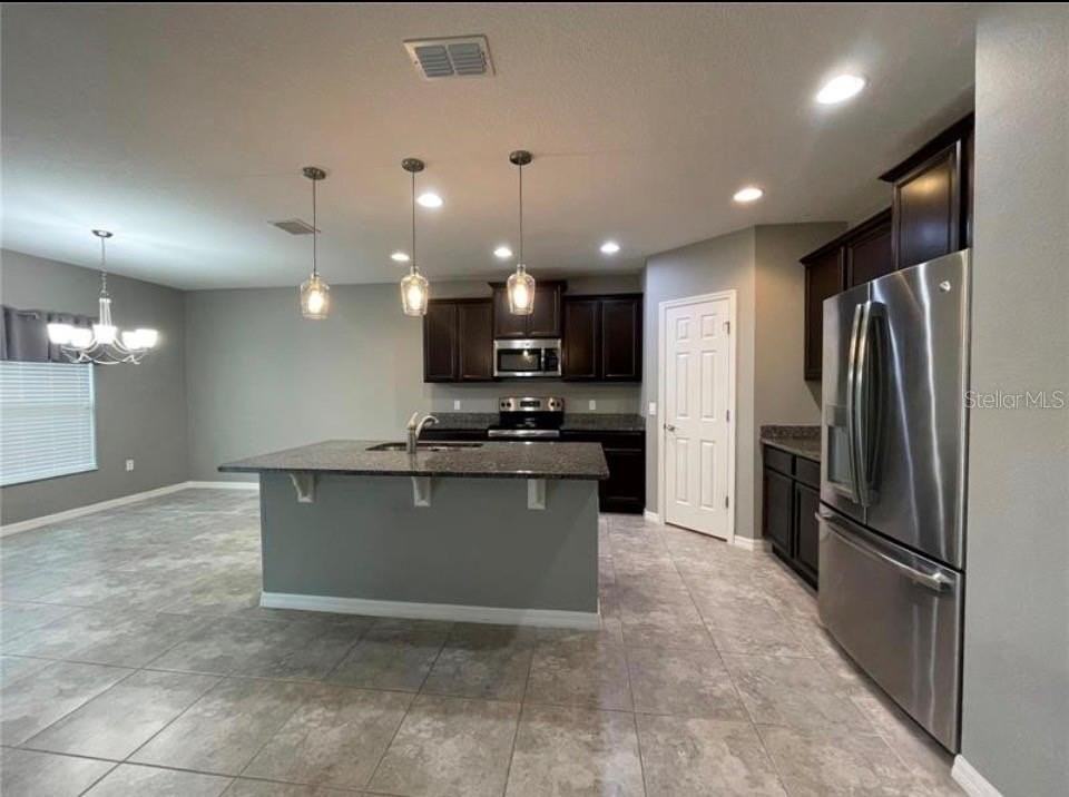 3813 Carrick Bend Dr - Photo 6 of 28