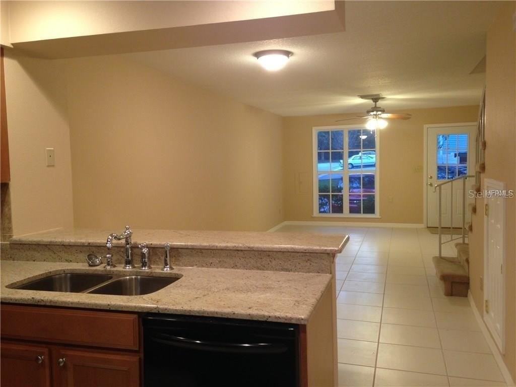 11355 Regal Square Dr - Photo 3 of 16