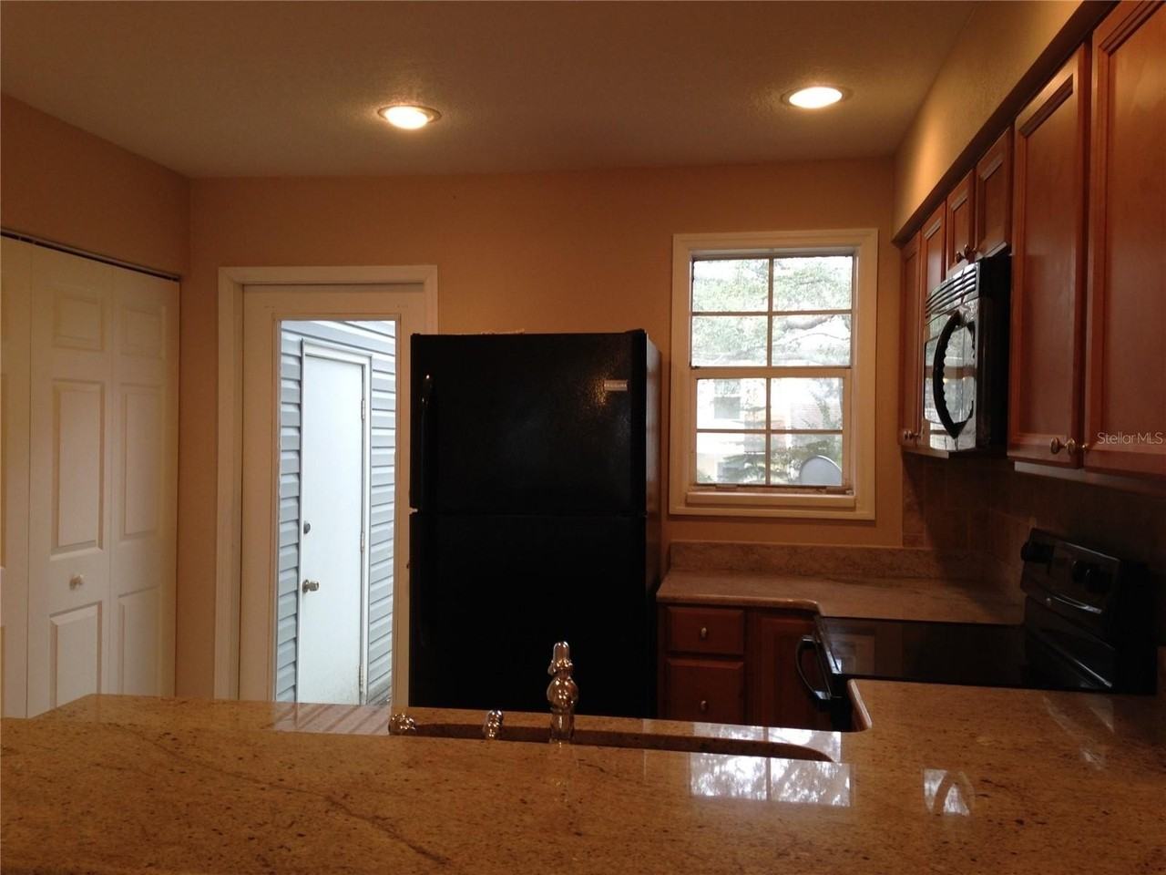 11355 Regal Square Dr - Photo 5 of 16