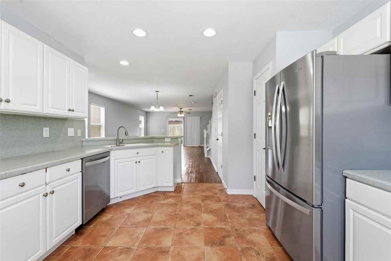 2505 Harn Blvd #1 - Photo 7 of 27