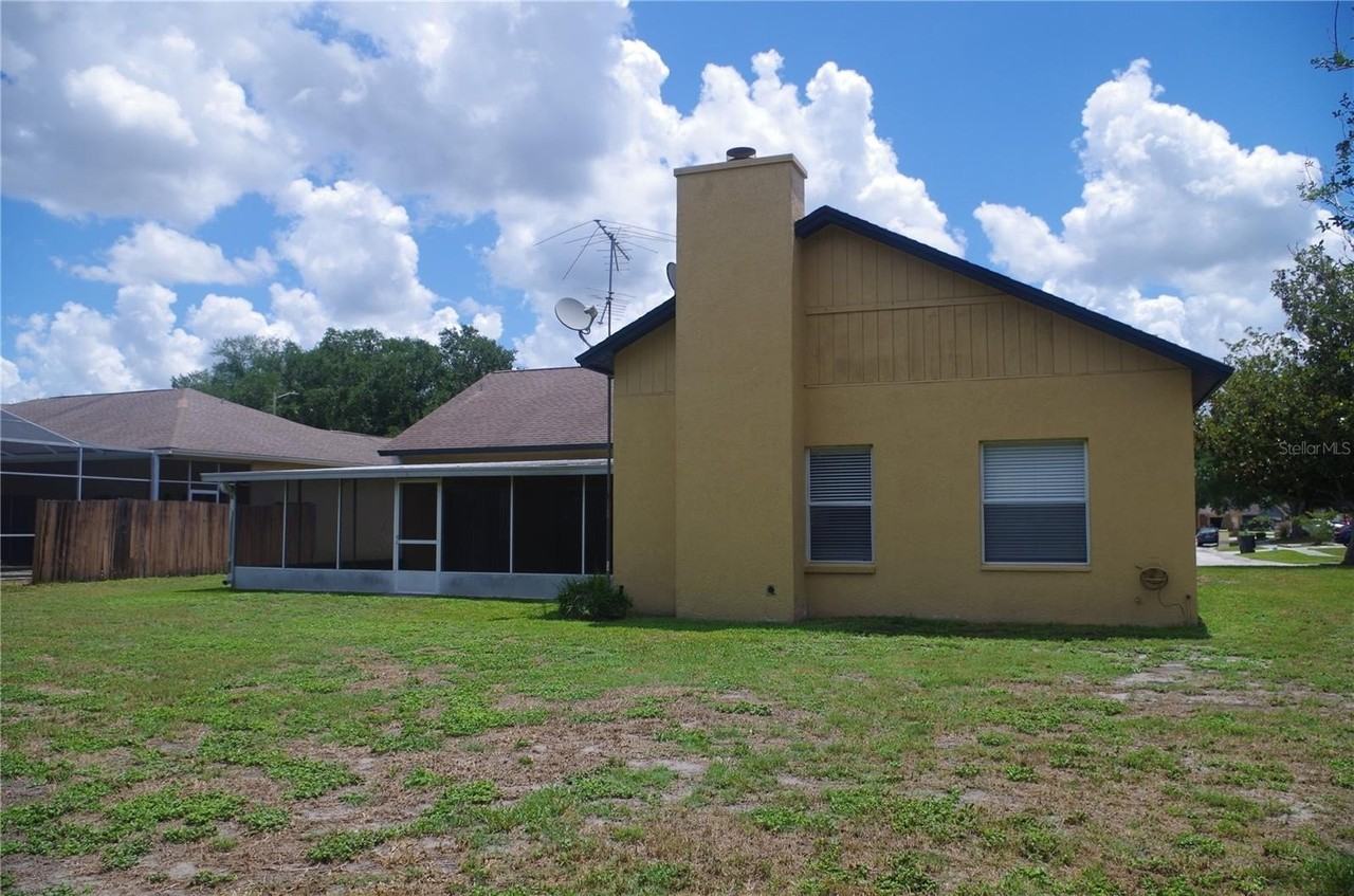4207 Elba Pl - Photo 4 of 24