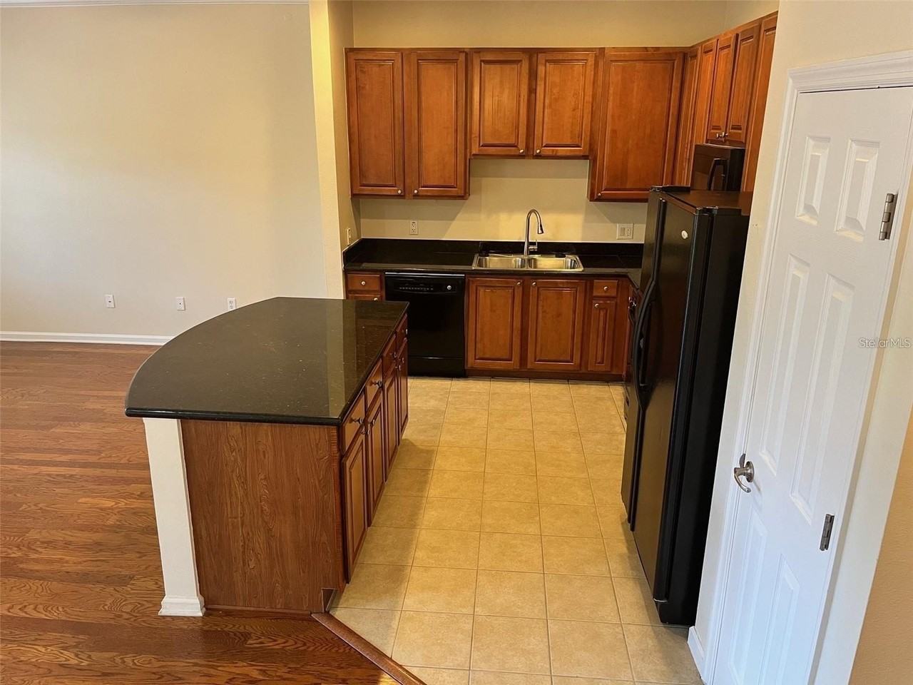 532 Jasmine Way - Photo 6 of 27