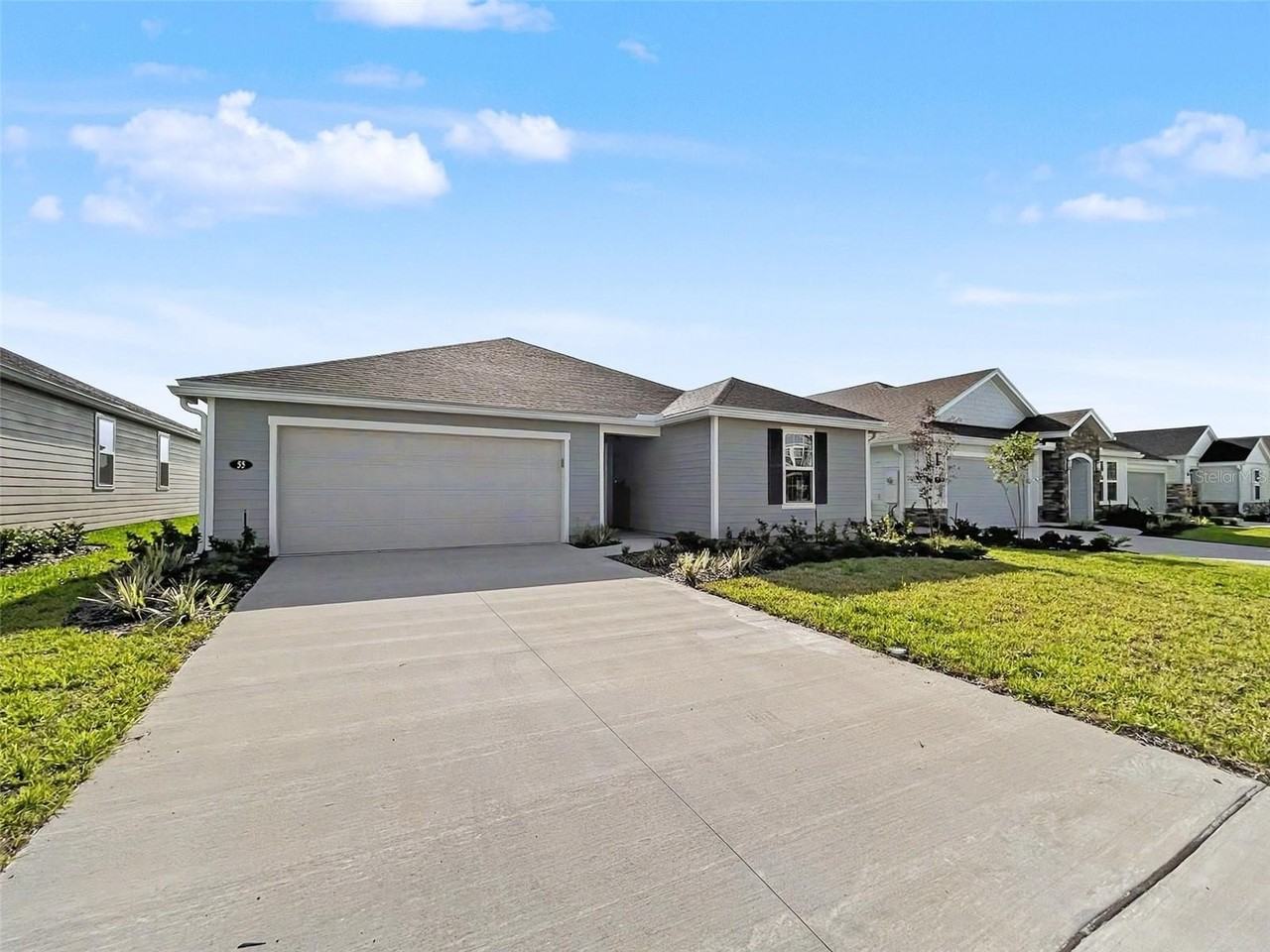 55 Signet Cir - Photo 2 of 39