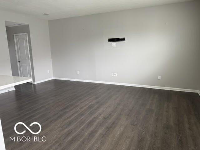 6389 Wasco Dr - Photo 4 of 20