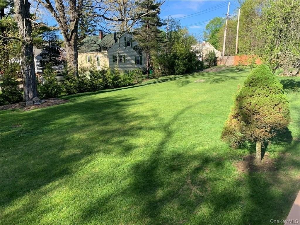 10 W Clarkstown Rd - Photo 5 of 19