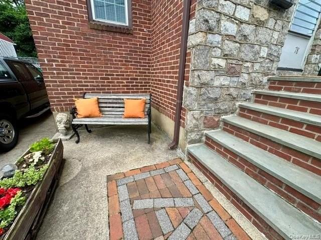 78 Wood St - Photo 2 of 15