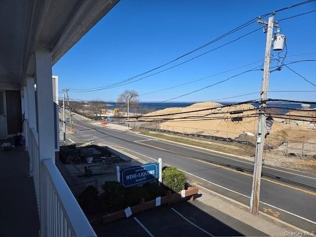 40 Bayville Ave #C - Photo 2 of 12