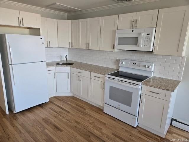 40 Bayville Ave #C - Photo 5 of 12