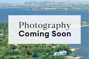 featured image of 152 Shoreview Rd
