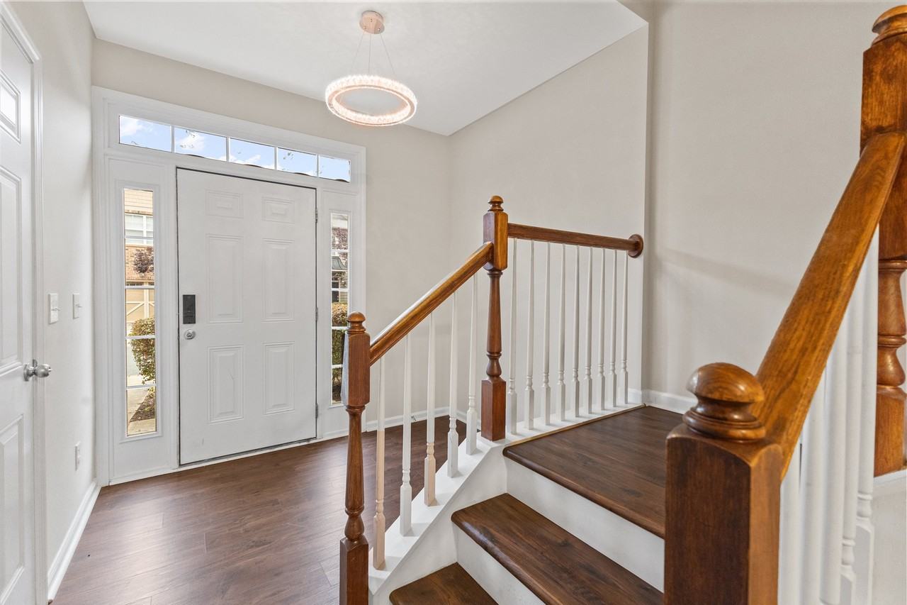 611 Carlton Commons Ln #1 - Photo 7 of 45