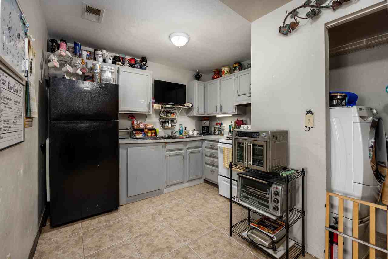2321 Southwest 31st Place - 2Unit 2 #2 - Photo 7 of 27