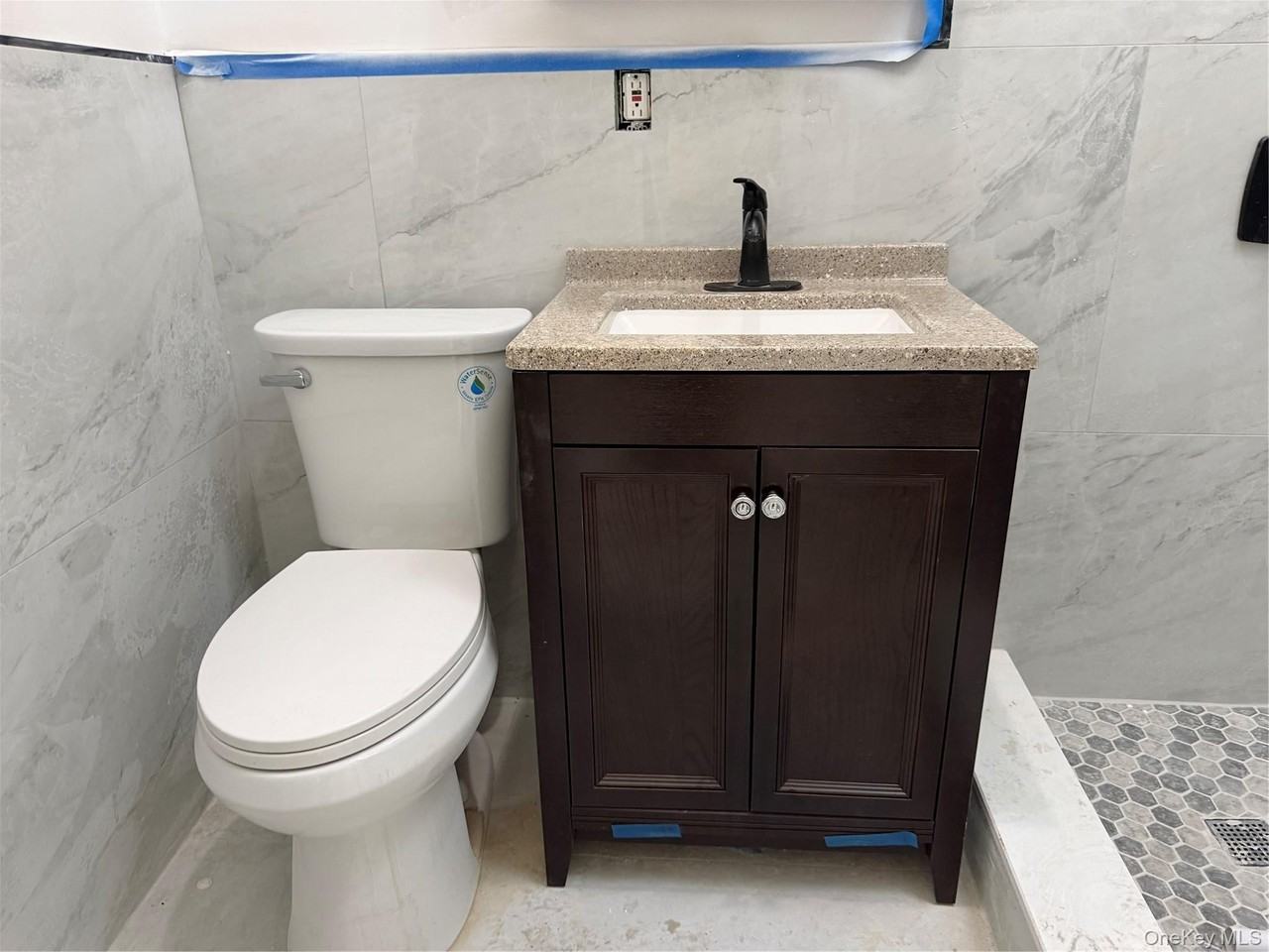 70 Howard Ave - Photo 6 of 8