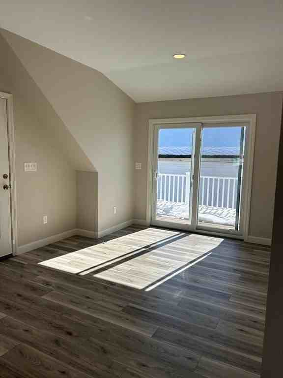 254 Commonwealth Ave #1 - Photo 4 of 11