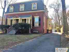 featured image of 207 Woodbridge Ave #A