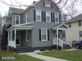 featured image of 144 E Cliff St #A