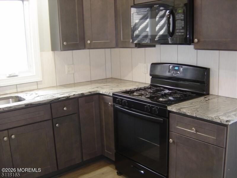 144 E Cliff St #A - Photo 4 of 11