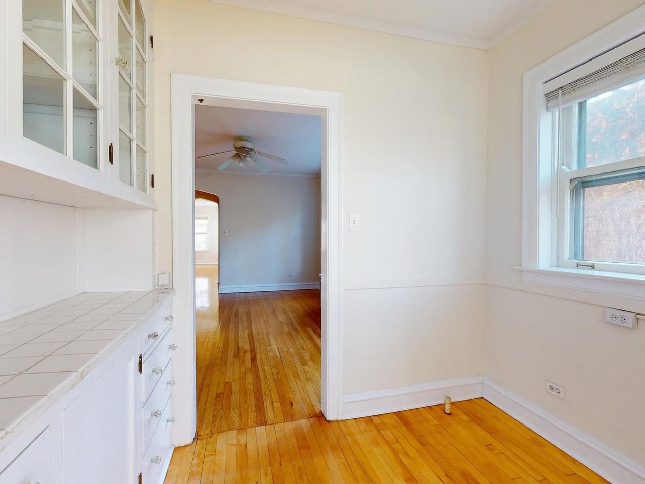 8912 Ewing Ave #2 - Photo 5 of 14
