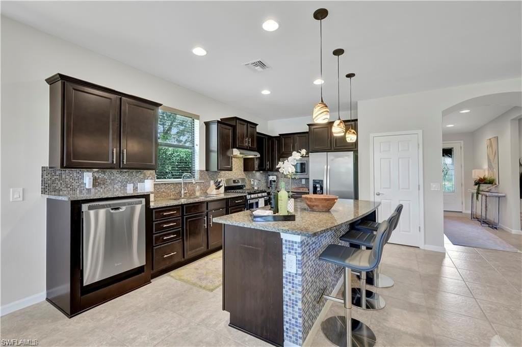 7103 Lily Way - Photo 7 of 41