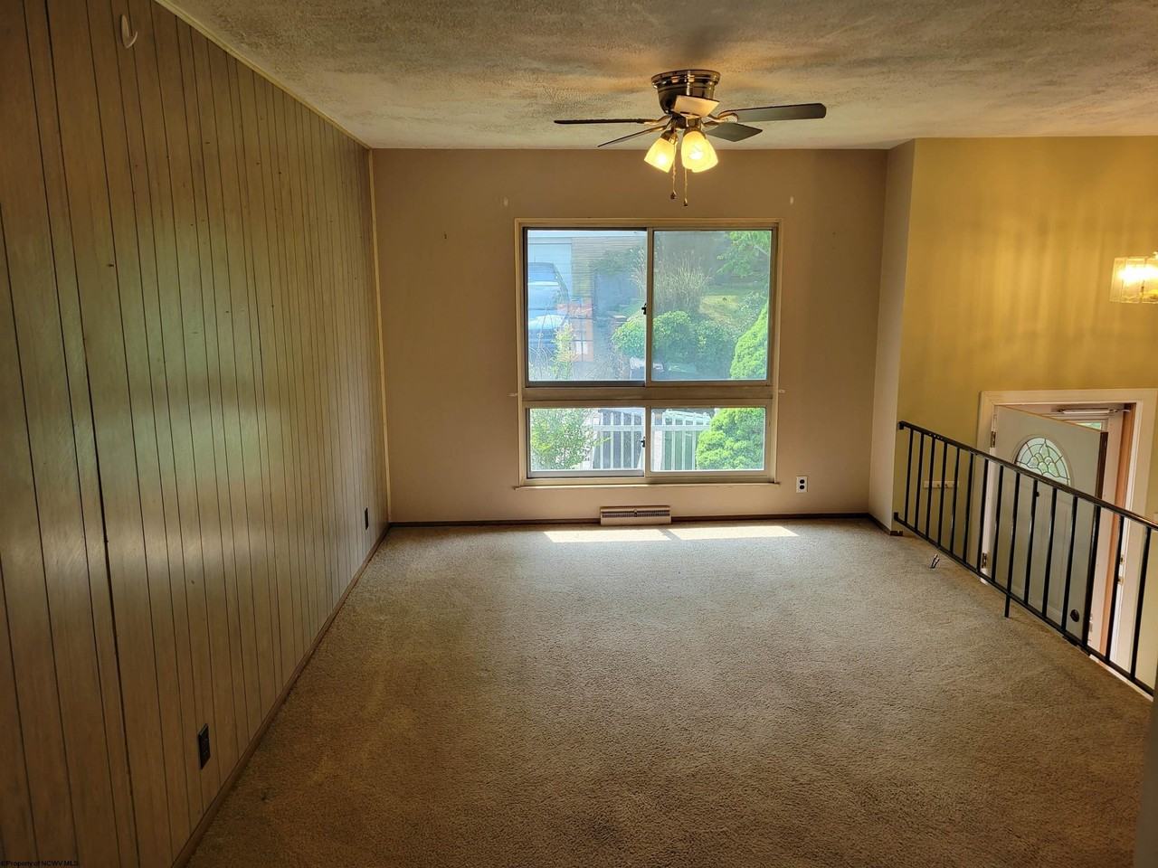 929 Garrison Ave - Photo 6 of 27