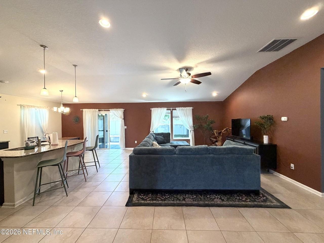 16226 Stanis Ct - Photo 6 of 35