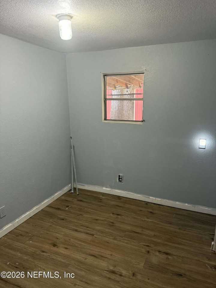 3115 Carter Ln - Photo 4 of 5
