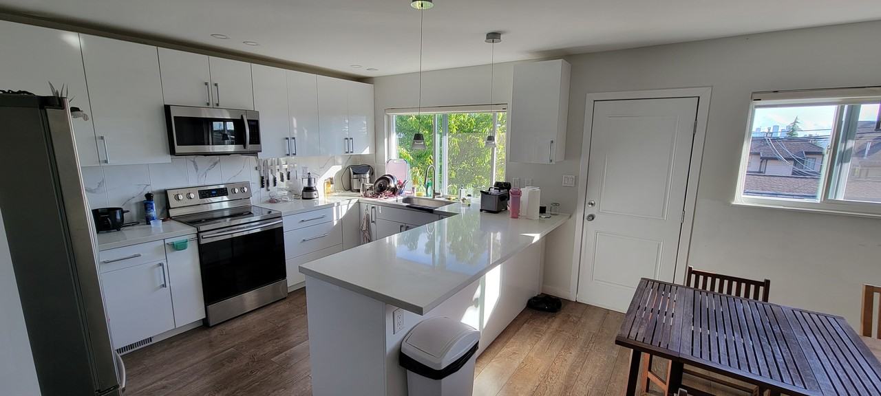 24 West Keith Road - Photo 4 of 13