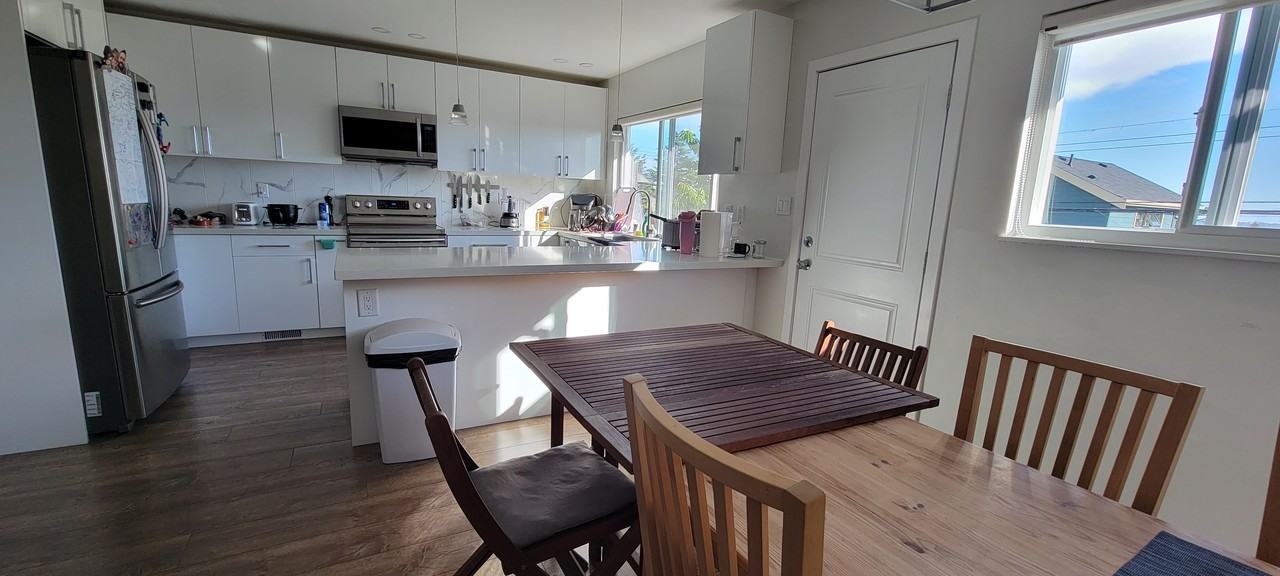 24 West Keith Road - Photo 5 of 13