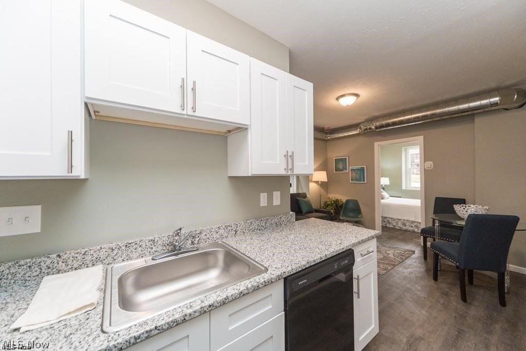 14814 Clifton Blvd #407 - Photo 4 of 7