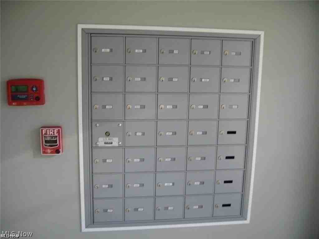 14814 Clifton Blvd #407 - Photo 7 of 7