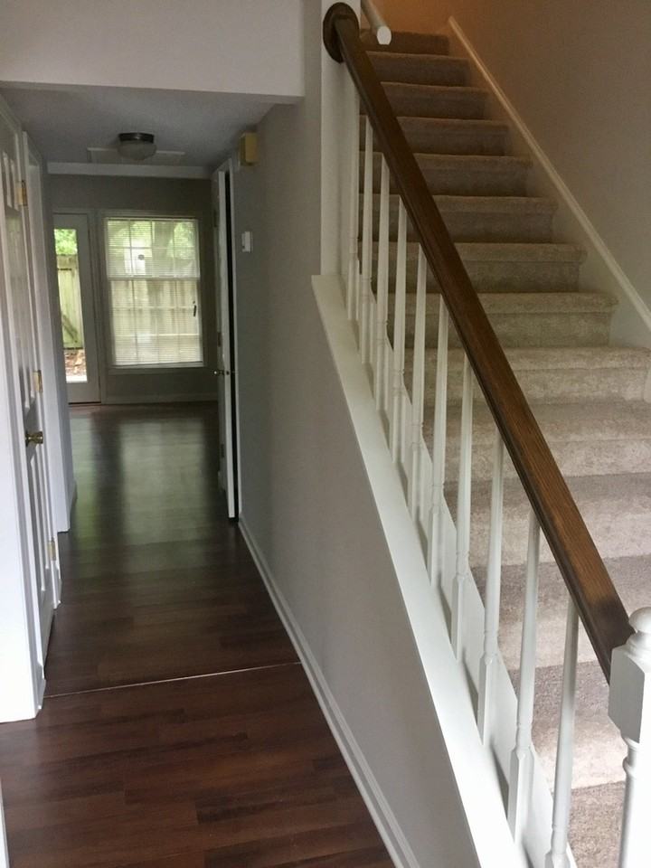 815 Seabury Ct - Photo 4 of 33