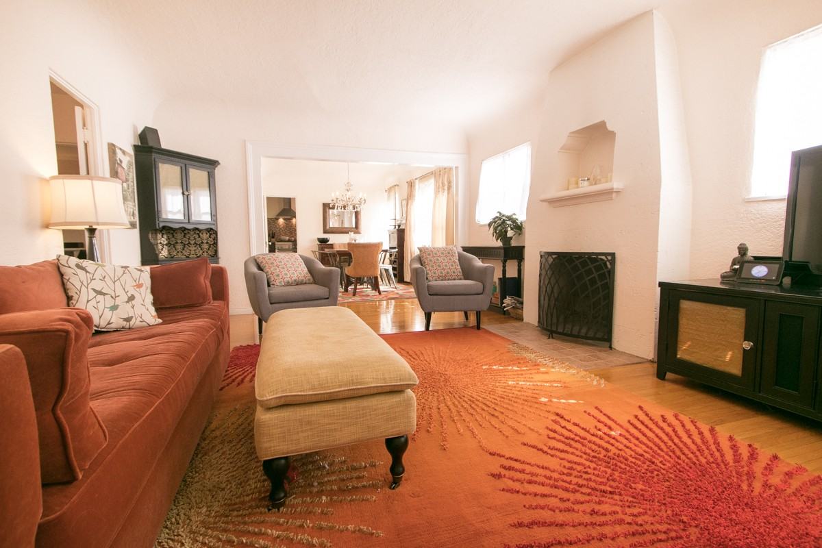 8042 University Pl - Photo 2 of 22