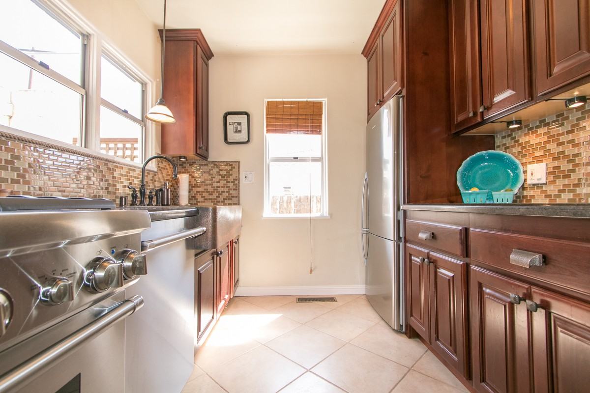 8042 University Pl - Photo 6 of 22