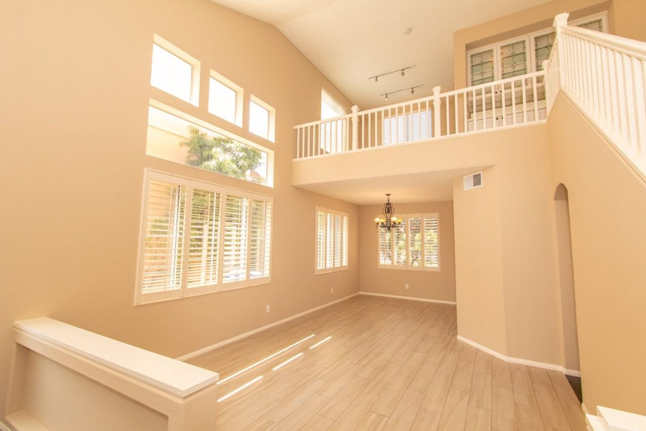 5321 Renaissance Ave - Photo 2 of 37