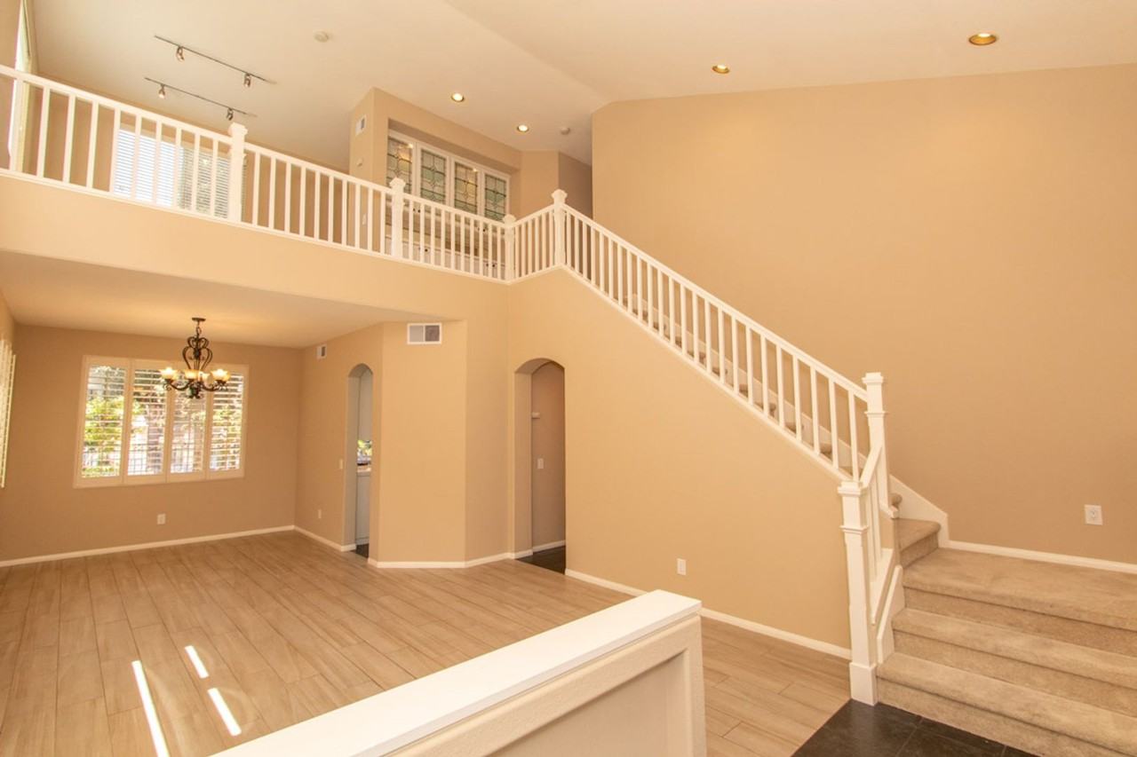 5321 Renaissance Ave - Photo 4 of 37