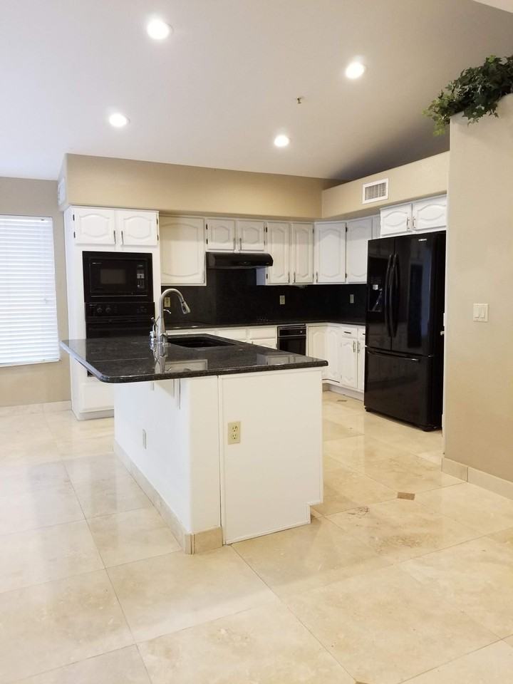 12907 E Sahuaro Dr - Photo 2 of 18