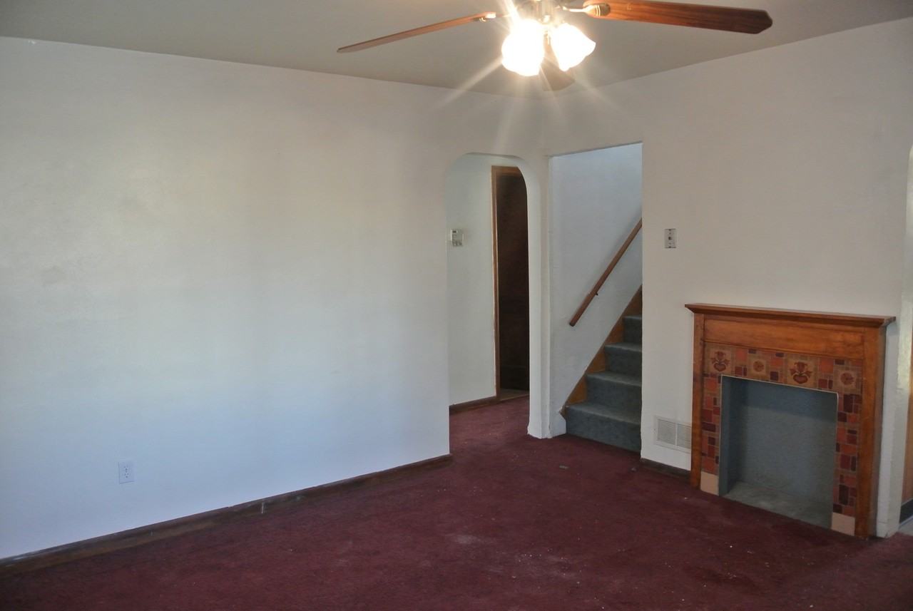 1327 3rd St Sw - Photo 3 of 14
