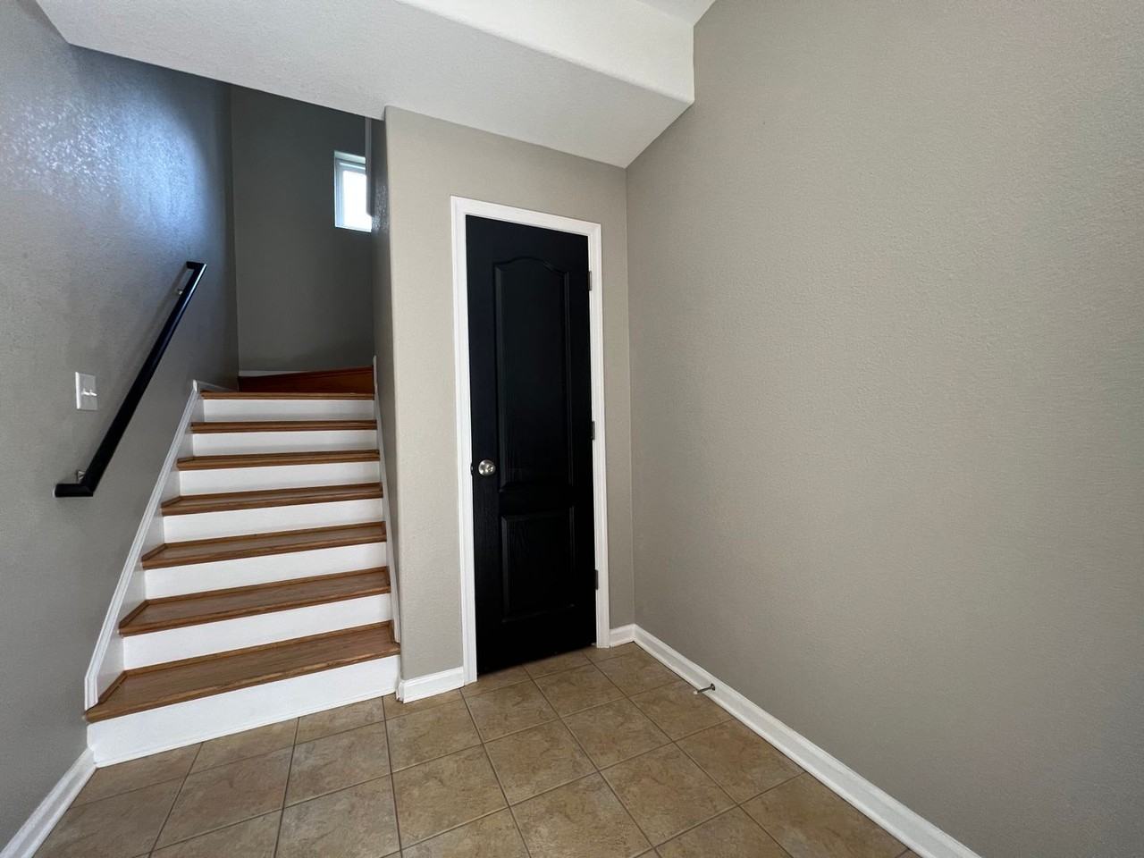 3705 Pendleton Ave - Photo 3 of 31