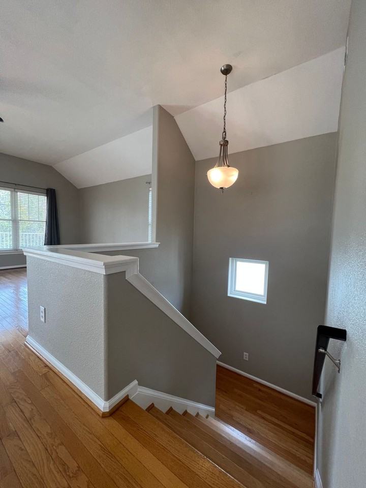 3705 Pendleton Ave - Photo 5 of 31