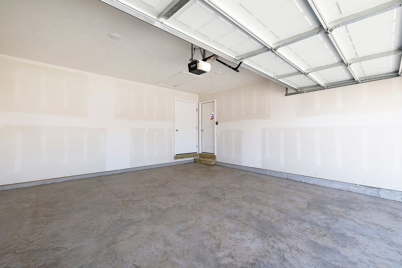 1265 S Choctaw Rd - Photo 2 of 21
