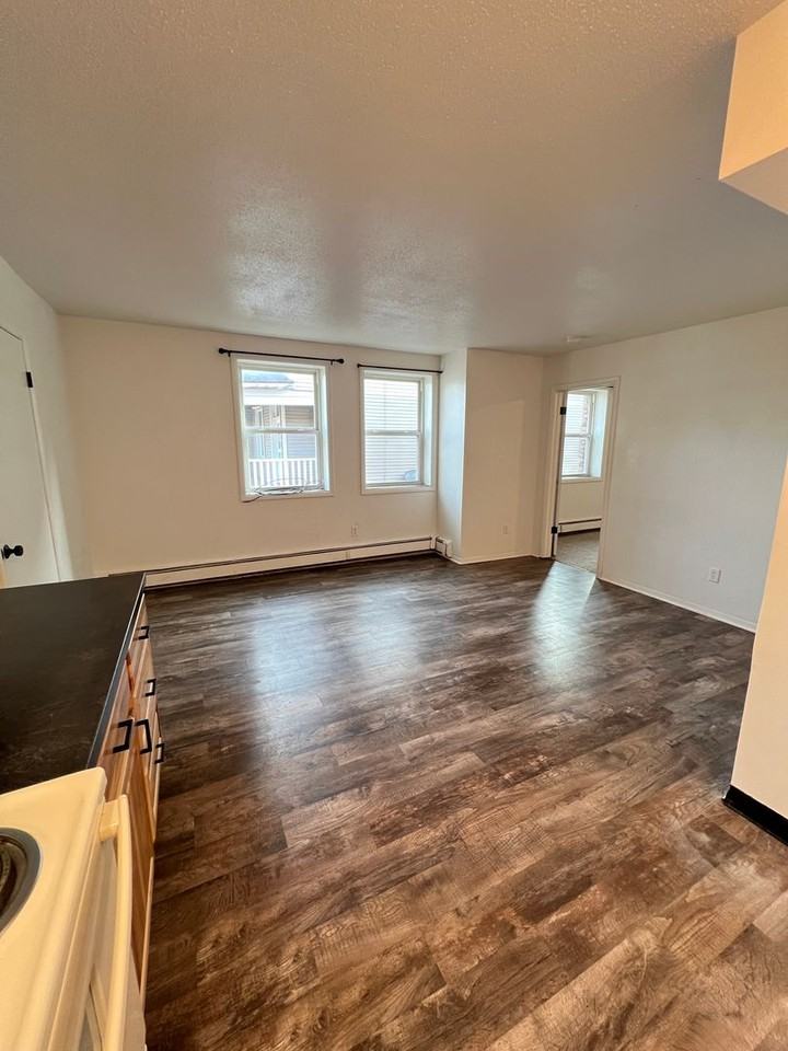 1516 N 16th St #7 - Photo 4 of 22