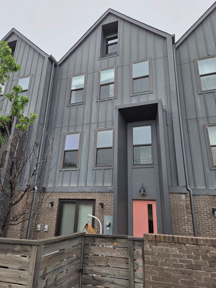 1609 Parkwood Ave - Photo 3 of 3