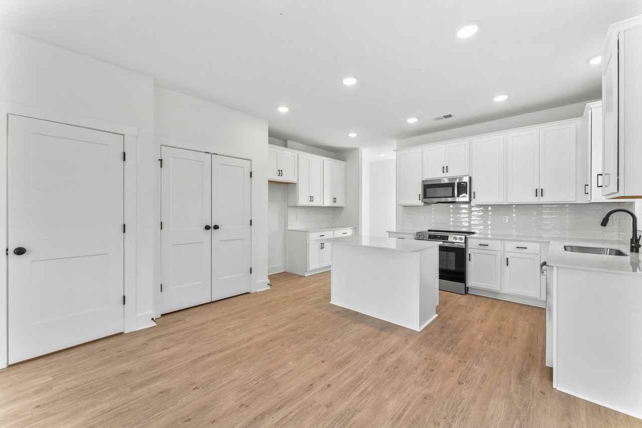 141 Rose Hannah Dr - Photo 6 of 30