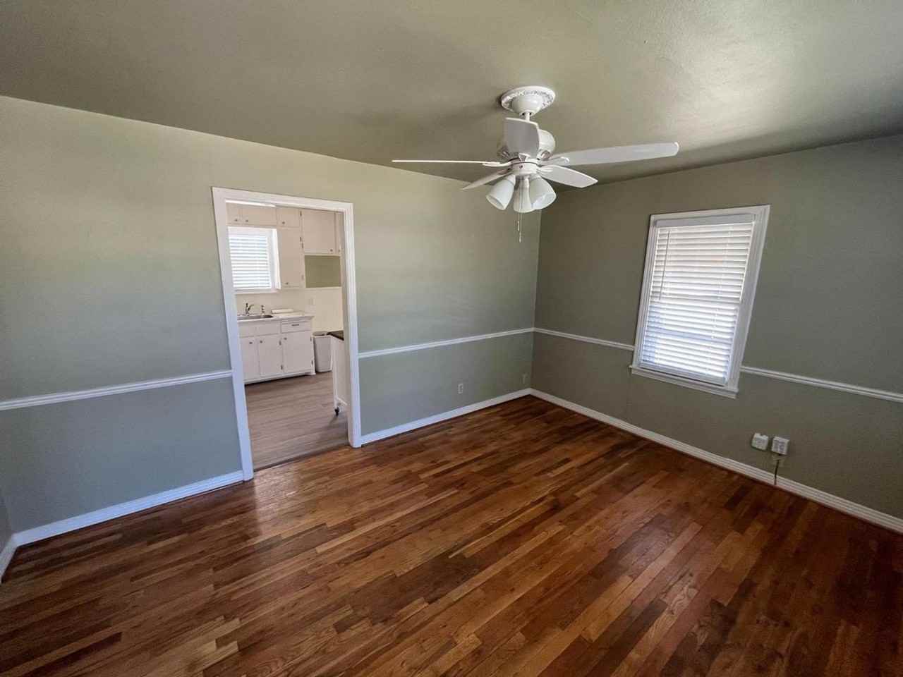 3107 37th St - Photo 2 of 10