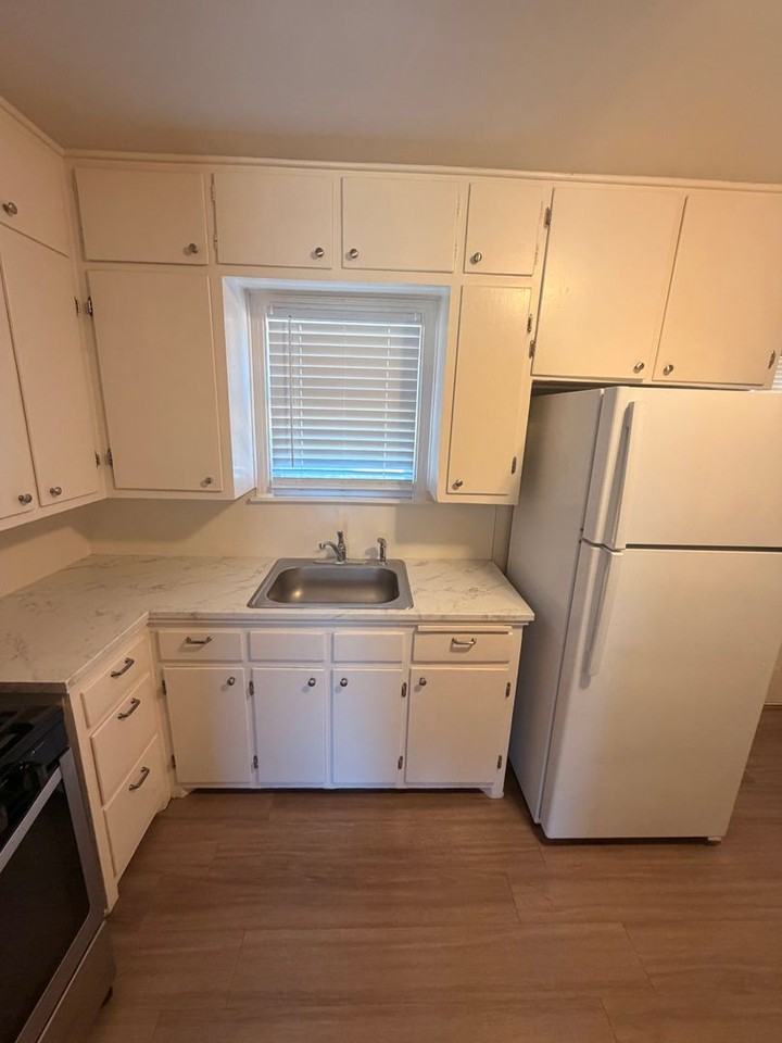 3107 37th St - Photo 3 of 10
