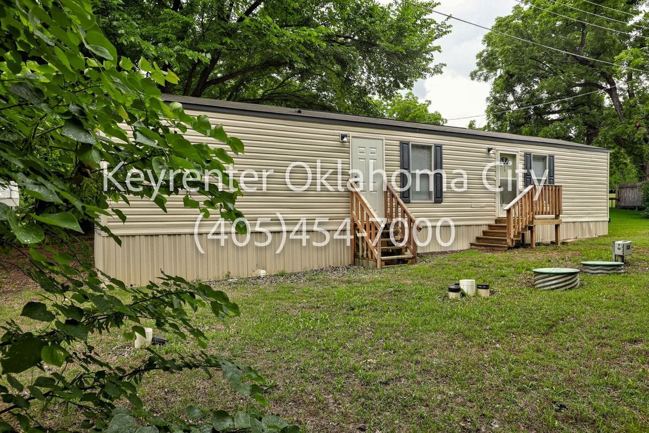3508 N Douglas Blvd #13 - Photo 3 of 30