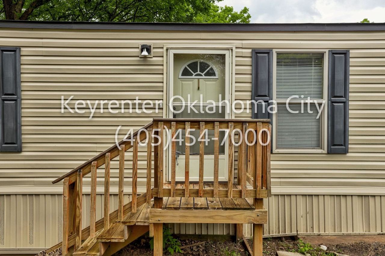 3508 N Douglas Blvd #13 - Photo 4 of 30