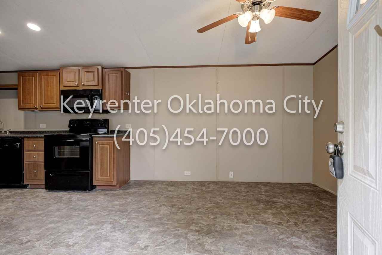 3508 N Douglas Blvd #13 - Photo 5 of 30