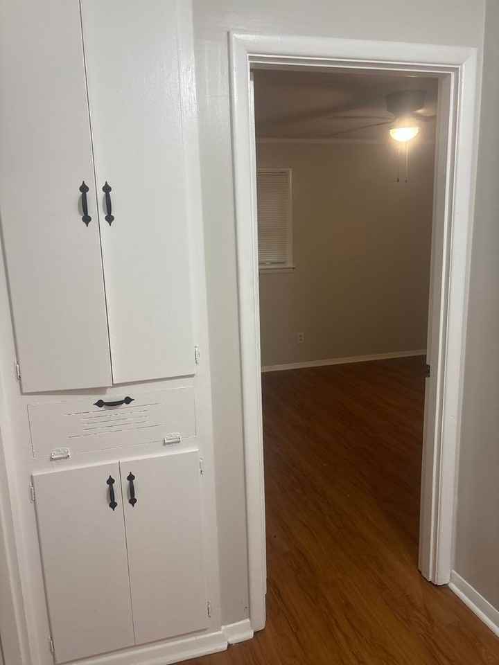 3323 Bedford Ln - Photo 6 of 17