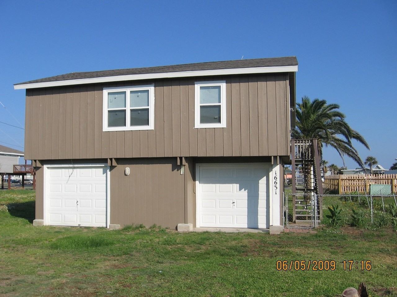 16631 Edward Teach Rd - Photo 2 of 7